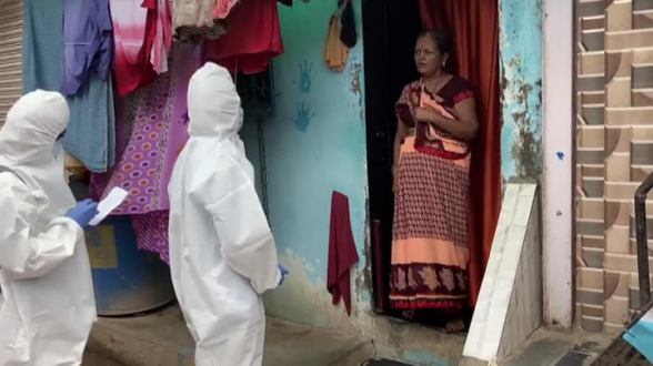 Ситуация с COVID-19 в Индии становится все хуже (видео)
