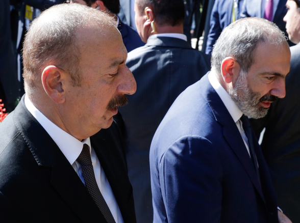 Ինչքան ներողամիտ են «դրսի չթշնամու» նկատմամբ, այնքան դաժան և անհանդուրժող են իրենց «ներսի թշնամու» հանդեպ