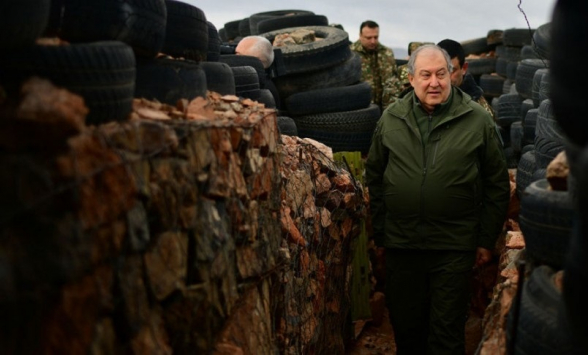 Արմեն Սարգսյանը իր որդիներին ազատել է ծառայությունից և հեռու պահել ազգային արժանապատվությունից