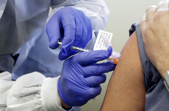 Ռուսաստանի քաղաքական և բիզնես էլիտան կորոնավիրուսի դեմ փորձնական պատվաստանյութը ստացել է դեռևս ապրիլին. Bloomberg