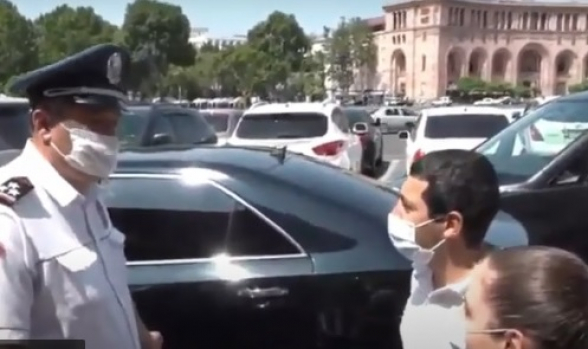 Ես էլ ձեզ՝ պարոն ոստիկան, թերևս դիտարկում եմ որպես պաշտոնեական լիազորություններն անցնելու հանցակազմի սուբյեկտ