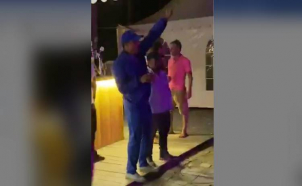 Депутат Айк Саркисян организовал пляжную вечеринку на Севане (видео)