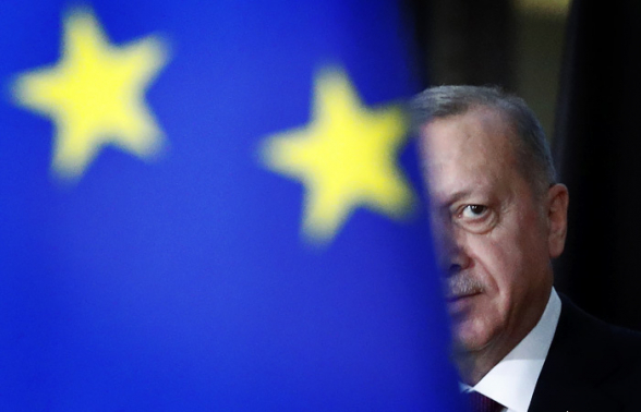 Эрдоган призвал остановить геологоразведку на востоке Средиземноморья