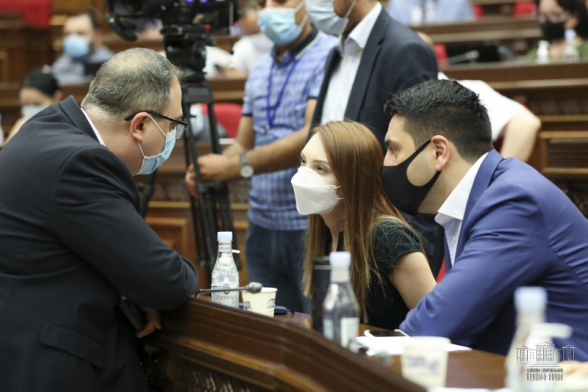 «Անսանձ» պատգամավորները կլռեցվեն. «Իմ քայլը» լրջորեն պատրաստվում է աշնանային նստաշրջանին․ «Ժողովուրդ»