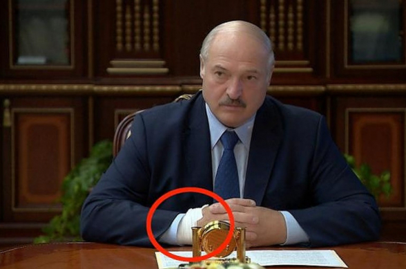 Лукашенко провел совещание Совбеза с перебинтованной рукой