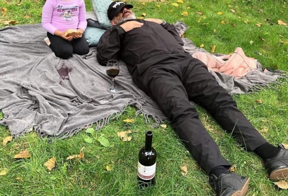 Ինքն աշխատանքային բարդ խնդիրներն արդեն ԱԼԱՐԵԼՈՎ է լսում (լուսանկար)