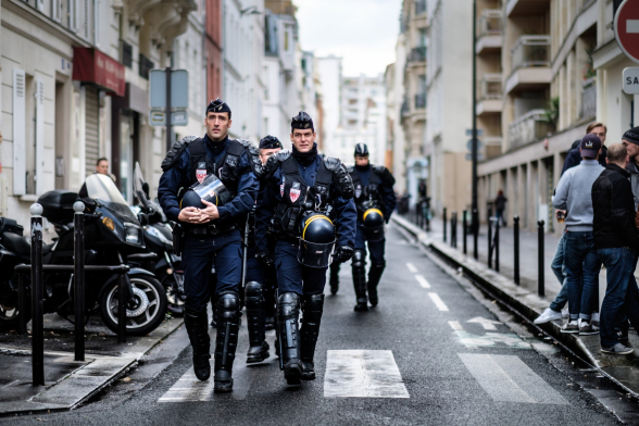 На юге Франции несколько дней продолжаются беспорядки с участием полусотни человек