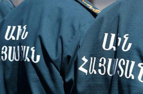 Ջրվեժի 13-րդ փողոցի տներից մեկի տանիքում շինաշխատանքներ կատարելիս 17-ամյա քաղաքացին ընկել է. վիճակը ծանր է