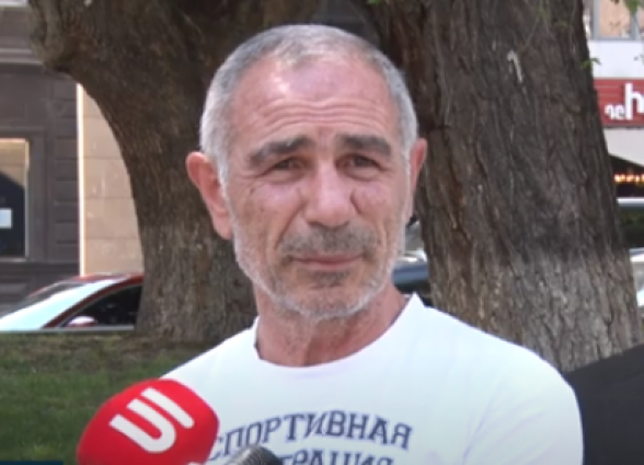 Աշխարհի նախկին չեմպիոն Իսրայել Հակոբկոխյանն անժամկետ հացադուլ է սկսել