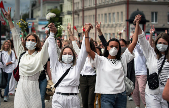 В Минске с утра протестующие выстраиваются в «цепи солидарности»