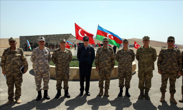 Ադրբեջանի պաշտպանության նախարարն ապավինում է Թուրքիայի աջակցությանը