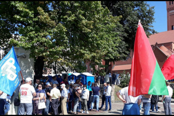 Մինսկում մեկնարկում է «համերաշխության ցույցը»՝ հաջակցություն Ալեքսանդր Լուկաշենկոյի (լուսանկար)