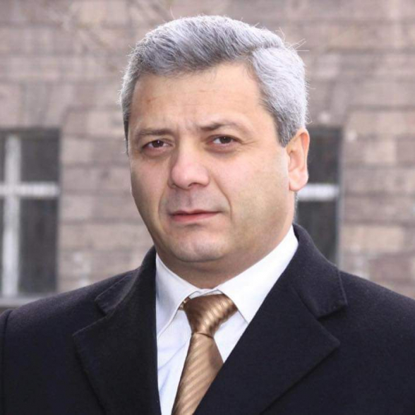 Ապշել կարելի էր, ոստիկանության բաժնում դեռ հայտարարության թանաքը թղթի վրա չչորացած, արդեն գրեթե բոլոր լրատվամիջոցները այդ մասին էին խոսում