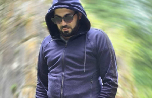 Գարշահոտություն, հակասանիտարական, անմարդկային վիճակ, մրոտ և աղբի մեջ թավալվող երեխաներ, որոնք ձայներ են արտաբերում, բայց ոչ խոսել են կարողանում, ոչ էլ հասկանում են դիմացինի ասածը, իսկ պաշտոնյաները սեփական անգործությունն են արդարացնում