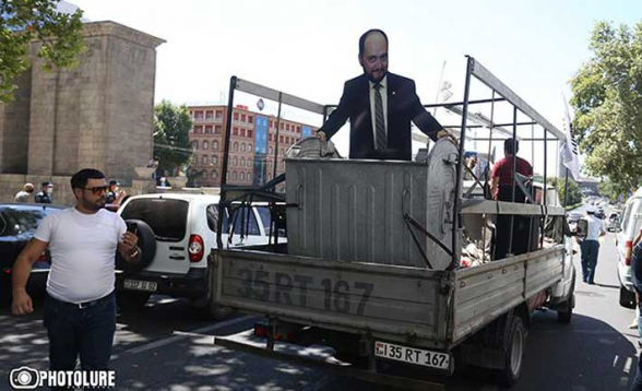 ԿԳՄՍ նախարարի ձեռքբերումներն այնպիսին են, որ էլ ասելու չէ