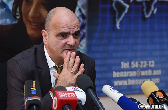 Եթե փոխխոսնակի այս նախաձեռնությունը կյանքի կոչվի, չորորդ իշխանության գործնեությունն օրենքի ուժով դադարեցվելու է, ունենալու ենք միատարր, գործող իշխանությանը գովերգող, անդեմ լրատվություն