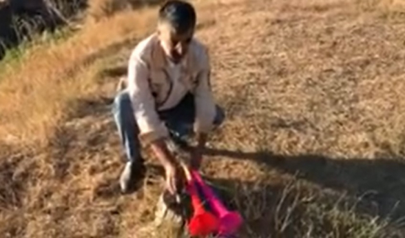 Գյումրիում կոտրել են թավիշի վուվուզելը՝ դուդուկի հնչյունների ներքո