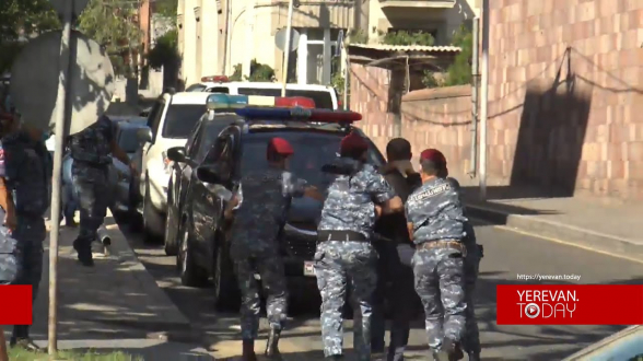 Участников демонстрации перед НС подвергли приводу