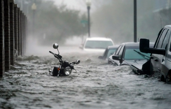 Полмиллиона американцев остались без электричества из-за шторма «Салли»
