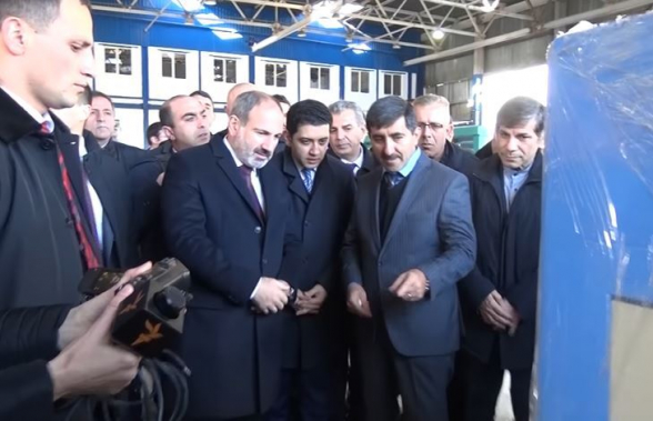 Երբ անցնում է «փիառվելու» պահը, Փաշինյանին էլ ոչինչ չի հետաքրքրում, ուստի՝ ի՜նչ գործարան, ի՜նչ բացում