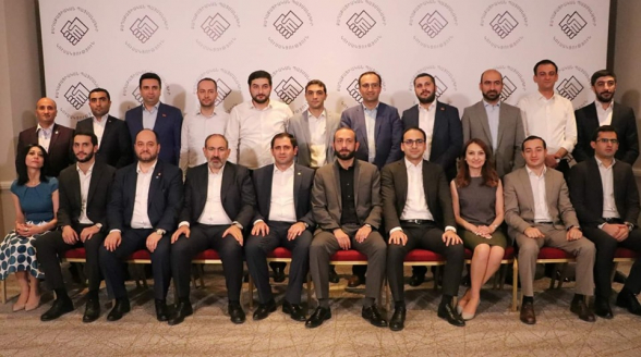 Ճի՛շտ ենք անում, որ սխալ ենք անում կամ լա՛վ ենք անում, որ վատ ենք անում