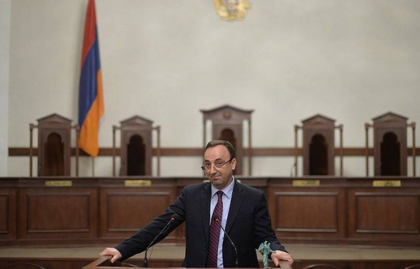 Грайр Товмасян не ходит на работу – «Жоховурд»