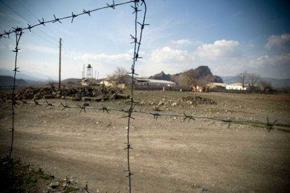 Ադրբեջանը փորձում է արհեստականորեն լարել իրավիճակը սահմանին