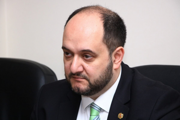 ՔՊ կուսակցության վարչության վերջին նիստին ՔՊ-ականները, կարելի է ասել, հարձակվել են Արայիկ Հարությունյանի վրա․ «Ժողովուրդ»