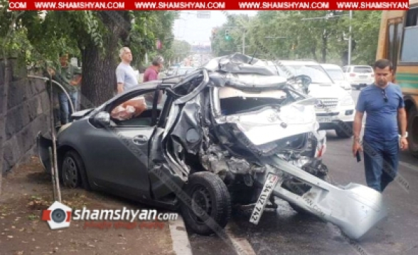 Իսակովի պողոտայում՝ ԱՄՆ դեսպանատան հարևանությամբ, բախվել են MAN բեռնատարն ու Toyota-ն