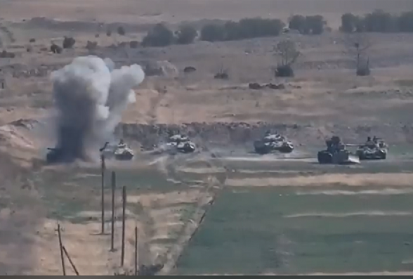 Հայկական զինուժը շարունակում է խոցել ադրբեջանական մարտական տեխնիկաները (տեսանյութ)