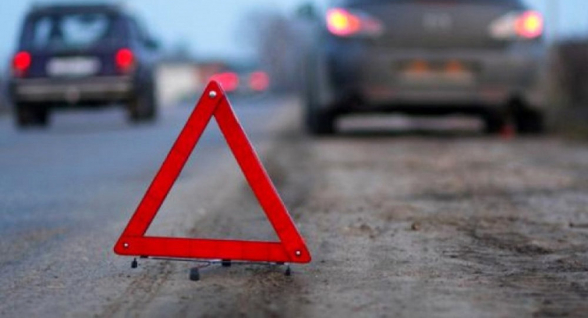 Երևան-Իջևան ճանապարհին «Nissan Tiida»-ն դուրս է եկել երթևեկելի հատվածից և շրջվել․ կա զոհ