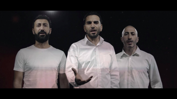 ՀՀ Զինված ուժերի օրհներգը` Կամերային թատրոնի դերասանների կատարմամբ