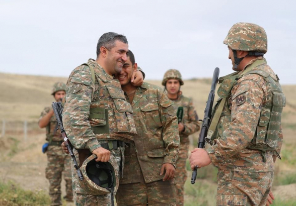 Առաջնագիծ (ֆոտոշարք)