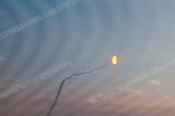 Кадры уничтожение вертолета ВС Азербайджана в Арцахе (видео)