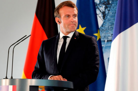 Макрон заявил о наличии доказательств участия исламистов из Турции в боях в Карабахе