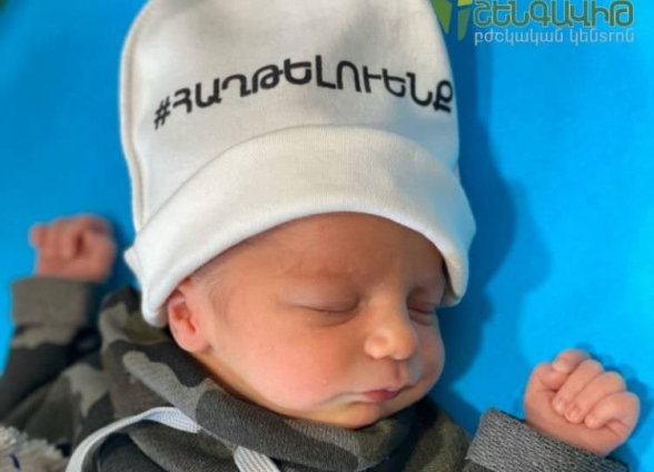 Արցախցի Արարատը՝ «ՀԱՂԹԵԼՈՒ ԵՆՔ» գլխարկով