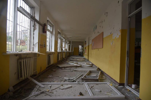 Ադրբեջանը շարունակում է հարվածներ հասցնել անգամ դպրոցներին ու մանկապարտեզներին (լուսանկար)