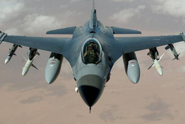 По состоянию на 3 октября в аэропорту Гянджи было как минимум 2 турецких истребителя F-16 (фото)