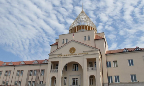 Парламент Арцаха обратился к властям Армении, РФ и Ирана с призывом создать антитеррористическую коалицию