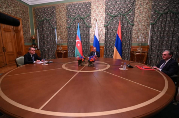 Захарова рассказала о закулисье 11-часовых переговоров по Карабаху