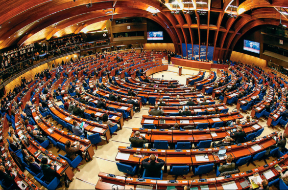 «То, что делает Турция, ужасно»: парламентарии Франции и Германии в ПАСЕ о вмешательстве Турции в конфликт