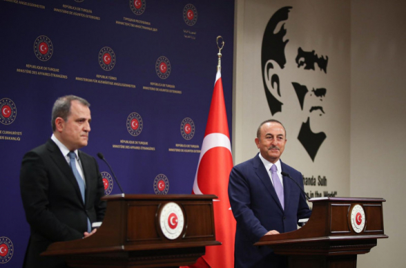 Главы МИД Азербайджана и Турции обсудили по телефону ситуацию вокруг Нагорного Карабаха