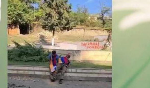 Մեկ տարեց և մեկ երիտասարդի դաժան սպանությունը կատարվել է դիվերսիոն խմբի զինծառայողների կողմից Հադրութ քաղաք ներթափանցելու ընթացքում` Արթուր Մկրտչյան փողոցում. հարուցվել է քրգործ