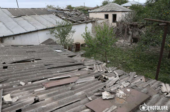 Հոկտեմբերի 17-ին Մարտունի քաղաքի հրթիռակոծության հետևանքով սպանվել է 65-ամյա Վլադիմիր Միրզոյանը, իսկ 42-ամյա Գևորգ Վարդանյանը ստացել է մարմնական վնասվածքներ․ Արցախի ՄԻՊ