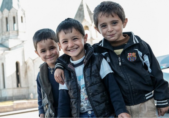 Ուժեղ ժպիտներ Արցախից (լուսանկար)