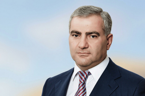 «Будут рождаться новые жизни»: Самвел Карапетян обещает восстановить разбомбленный роддом Степанакерта