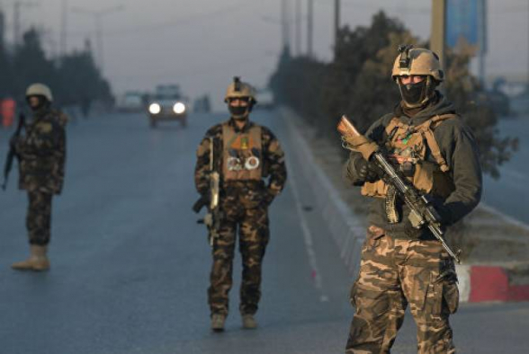 При атаке на военную базу в Афганистане пострадали 24 человека