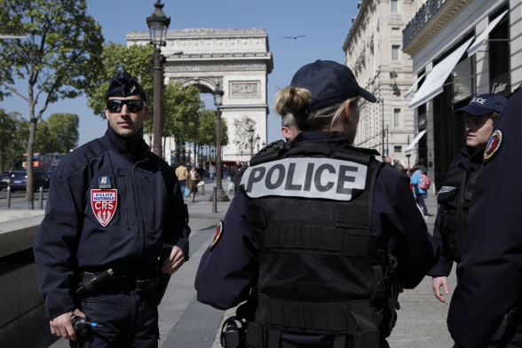 Ֆրանսիայում տարրական դպրոցներից մեկի մոտ դանակով զինված տղամարդ է ձերբակալվել