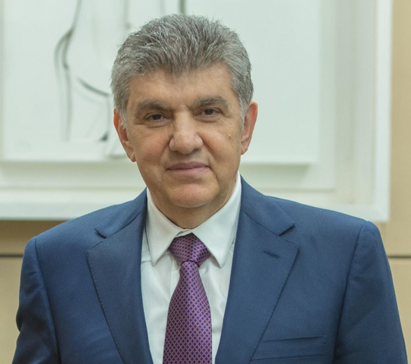 Абрамян – Пашиняну: «Хватит позорить имя армянского воина! Хватит перекладывать свою вину на других!»