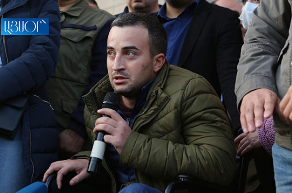 Ինչքան մարդ էր հերթագրվել, ինչո՞ւ չէիք տանում, ասում եք՝ կռվող չի եղել. Պատերազմի մասնակից (տեսանյութ)